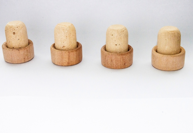 different qualities of natural cork